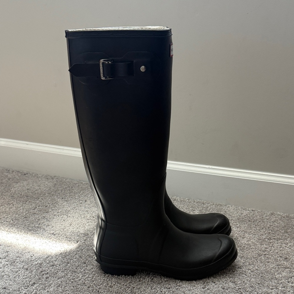 Hunter Original Tall Black Boots - Picture 4 of 12